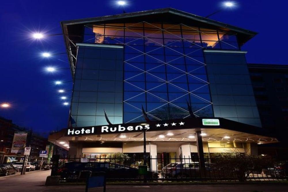 C-Hotels Rubens Milano Esterno foto